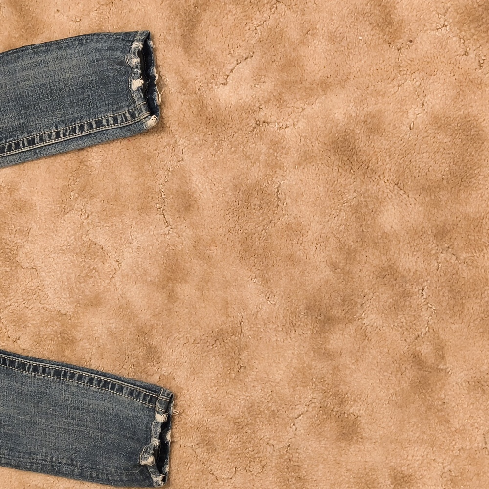Miss Me Distressed Women's Jeans - Picture 4 of 11